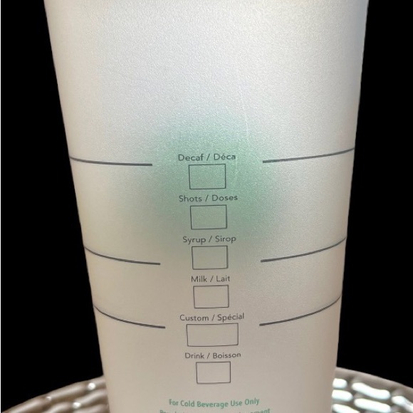 Starbucks Clear Reusable 24 oz Plastic Cup - Picture 3 of 3
